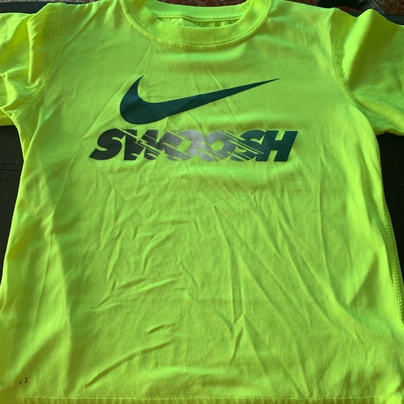 ⭐️LAST CHANCE⭐️ set of four boys tee shirts - Picture 3 of 8